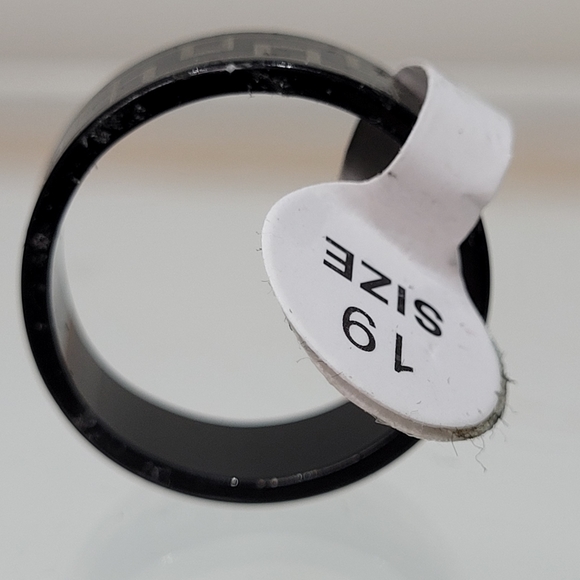 Ring - Picture 2 of 3